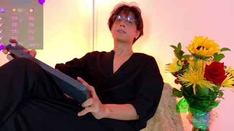 Snapshot of lui_x_dust chatting on 3, 4, 2026 Lui online show from 3, 4, 2026