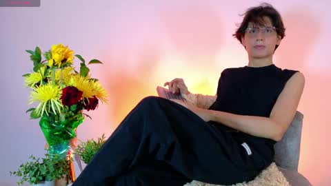 Snapshot of lui_x_dust chatting on 5, 4, 2026 Lui online show from 5, 4, 2026