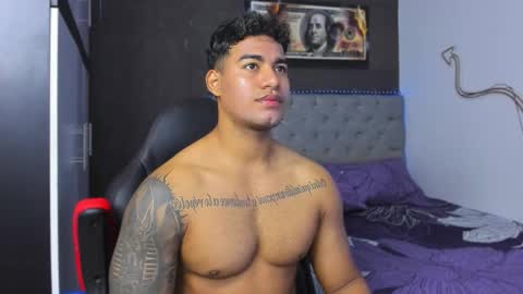 Luigi Independent model online show from 12, 1, 2026