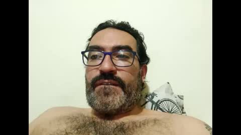 Snapshot of luis2988z chatting on 13, 11, 2025 Hairyman online show from 13, 11, 2025