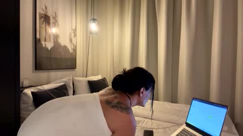 Luisa Monsters online show from 23, 10, 2025