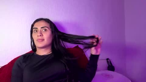 Luisa Monsters online show from 19, 11, 2025