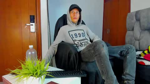 lujuriau_u online show from 4, 10, 2025