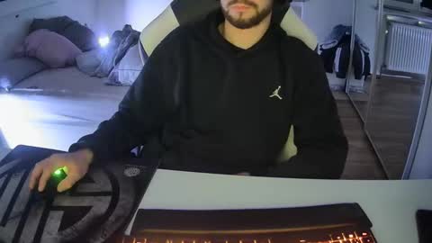 Snapshot of lukasschoetz chatting on 28, 12, 2024 lukasschoetz online show from 28, 12, 2024