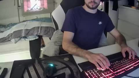 Snapshot of lukasschoetz chatting on 12, 1, 2025 lukasschoetz online show from 12, 1, 2025