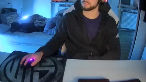 Snapshot of lukasschoetz chatting on 22, 1, 2025 lukasschoetz online show from 22, 1, 2025