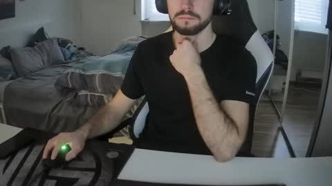 Snapshot of lukasschoetz chatting on 11, 2, 2025 lukasschoetz online show from 11, 2, 2025