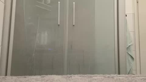 Snapshot of lukasschoetz chatting on 24, 9, 2025 lukasschoetz online show from 24, 9, 2025