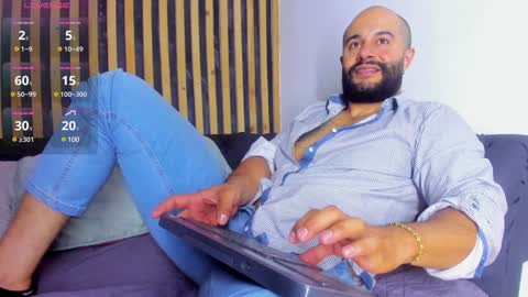 Snapshot of luke__09 chatting on 19, 12, 2024 LUKE online show from 19, 12, 2024