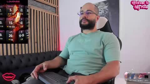 Snapshot of luke__09 chatting on 7, 3, 2025 LUKE online show from 7, 3, 2025