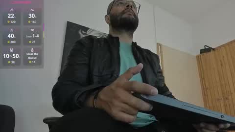 Snapshot of luke__09 chatting on 2, 10, 2025 LUKE online show from 2, 10, 2025