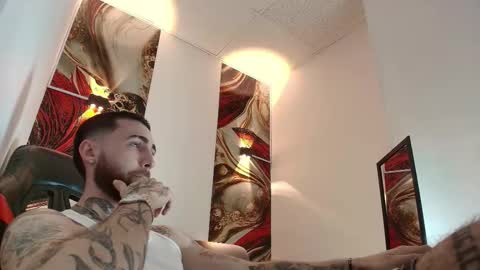 Snapshot of luke_davis01 chatting on 17, 2, 2026 LUKE online show from 17, 2, 2026