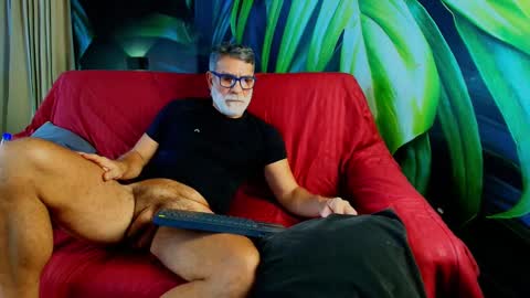 Snapshot of lukecrews chatting on 30, 9, 2025 Luke Crews online show from 30, 9, 2025