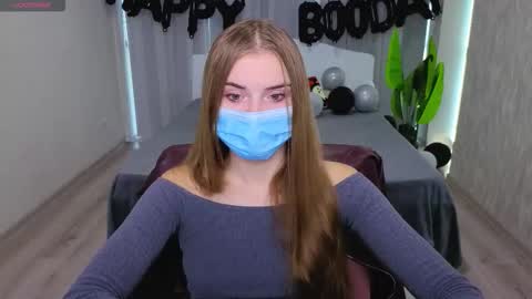 lukeriamoon online show from 31, 10, 2025