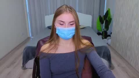 lukeriamoon online show from 13, 11, 2025