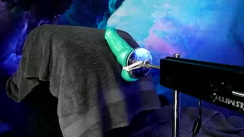 Snapshot of lukewildone chatting on 9, 10, 2025 lukewildone online show from 9, 10, 2025