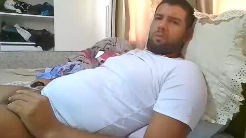 Snapshot of luksmen1 chatting on 24, 2, 2025 lucifer online show from 24, 2, 2025