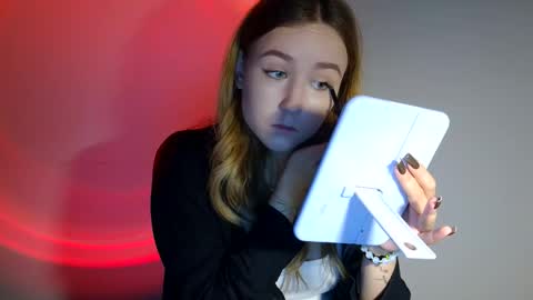 Lulu Baby18 online show from 19, 10, 2025