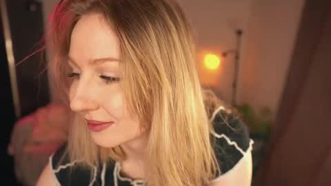 lulu_lovett online show from 28, 1, 2025