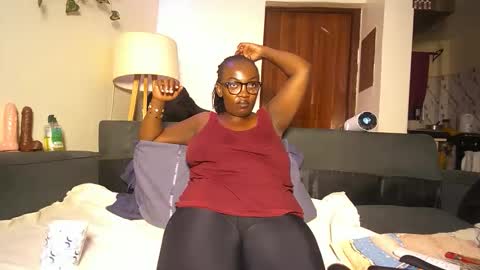 Snapshot of lulu_sparks1 chatting on 9, 1, 2026 lulu_sparks1 online show from 9, 1, 2026