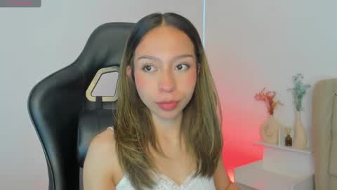 luluuberry online show from 23, 11, 2025