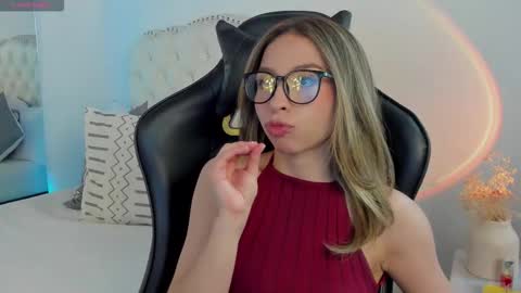 luluuberry online show from 9, 2, 2026