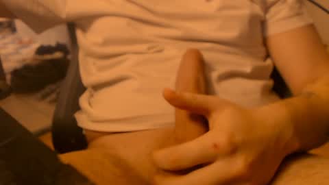 Snapshot of lumpie2508 chatting on 5, 12, 2024 lumpie2508 online show from 5, 12, 2024