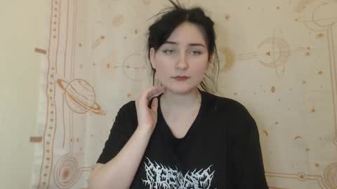 Lumulav online show from 4, 3, 2025