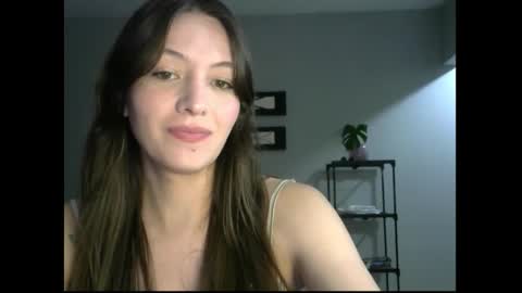 Snapshot of luna__art chatting on 24, 10, 2025 luna__art online show from 24, 10, 2025