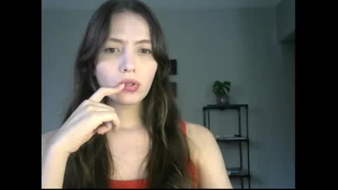 Snapshot of luna__art chatting on 29, 10, 2025 luna__art online show from 29, 10, 2025