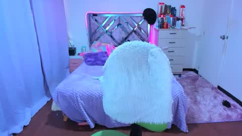 Snapshot of luna_analya chatting on 4, 11, 2025 luna_analya online show from 4, 11, 2025