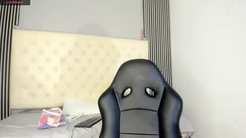 luna and banji online show from 5, 2, 2026