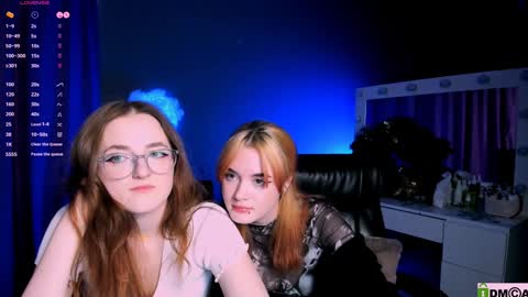 luna_berryy online show from 31, 1, 2025