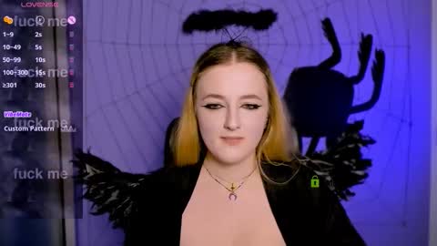 Snapshot of luna_berryy chatting on 20, 10, 2025 luna_berryy online show from 20, 10, 2025