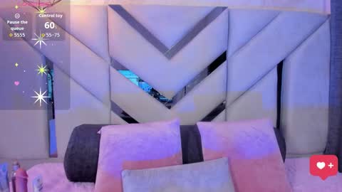  Luna  online show from 26, 2, 2026