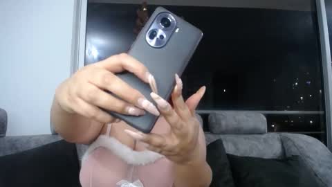 LUNA  online show from 1, 11, 2025