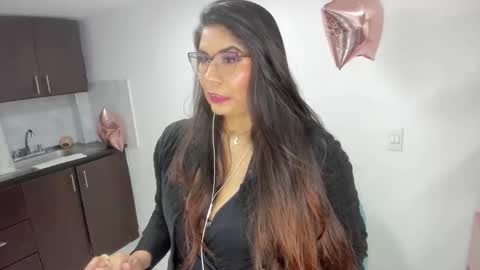 luna  online show from 5, 2, 2026