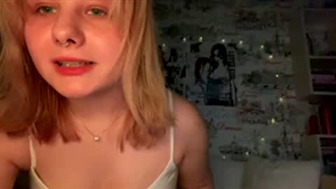 Snapshot of luna_linn chatting on 3, 3, 2026 Luna online show from 3, 3, 2026