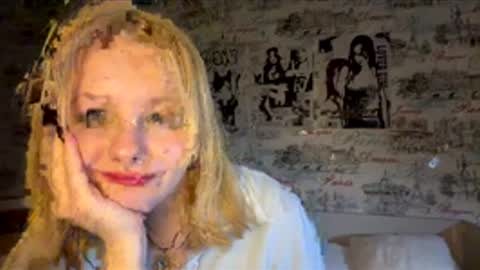 Snapshot of luna_linn chatting on 8, 3, 2026 Luna online show from 8, 3, 2026