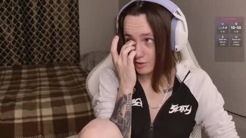 luna_loveeee online show from 29, 10, 2025