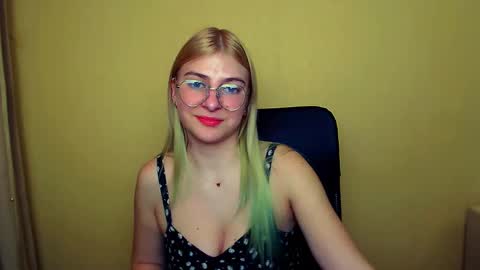 Luna online show from 24, 1, 2025