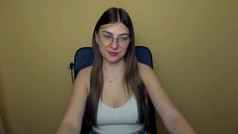 Snapshot of luna_lush_ chatting on 20, 11, 2025 Luna online show from 20, 11, 2025