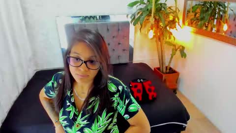 luna_peterson online show from 23, 9, 2025