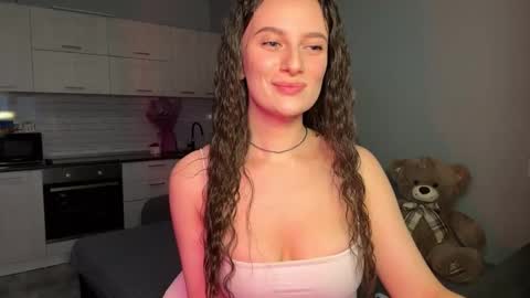 luna_raee online show from 30, 10, 2025