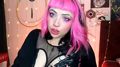 MISS LUNA  online show from 3, 2, 2025