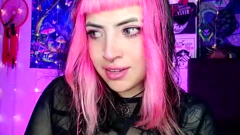 MISS LUNA  online show from 6, 3, 2025