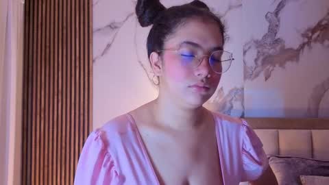 L U N A   Try my private  online show from 21, 11, 2025