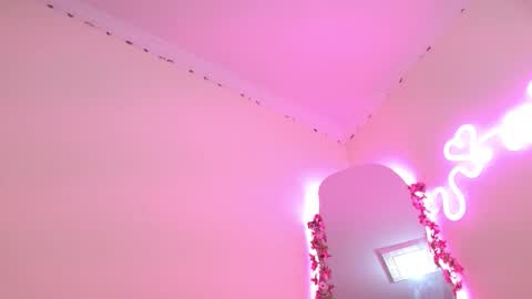 Snapshot of luna_rougets chatting on 24, 3, 2026 Luna Rougets online show from 24, 3, 2026