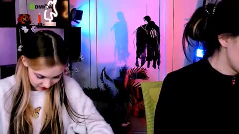 Snapshot of luna_tin chatting on 1, 11, 2025 Luna online show from 1, 11, 2025