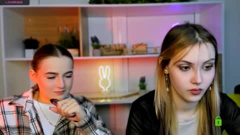 Snapshot of luna_tin chatting on 13, 11, 2025 Luna online show from 13, 11, 2025